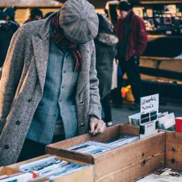 London - shopping in market