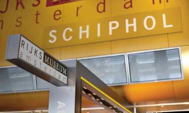 Schiphol airport - Amsterdam - trains to