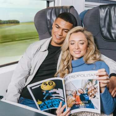Standard class - Couple reading Metrolitan Eurostar