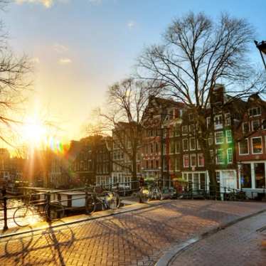 Amsterdam - winter - canal view 