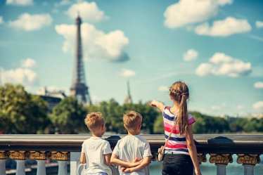 Paris - Children pointing at the Eiffel Tower