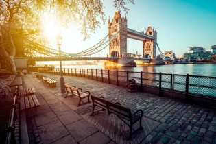 cheap travel from amsterdam to london