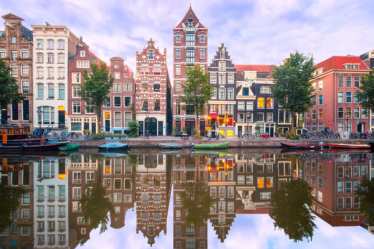 Amsterdam - canal and architecture 
