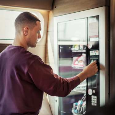 Delta - Thalys library - On board experience - snacks - vending machine