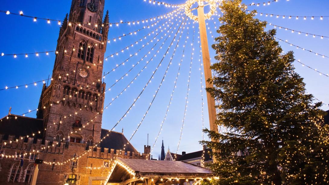 Christmas tree and lights in Bruges.