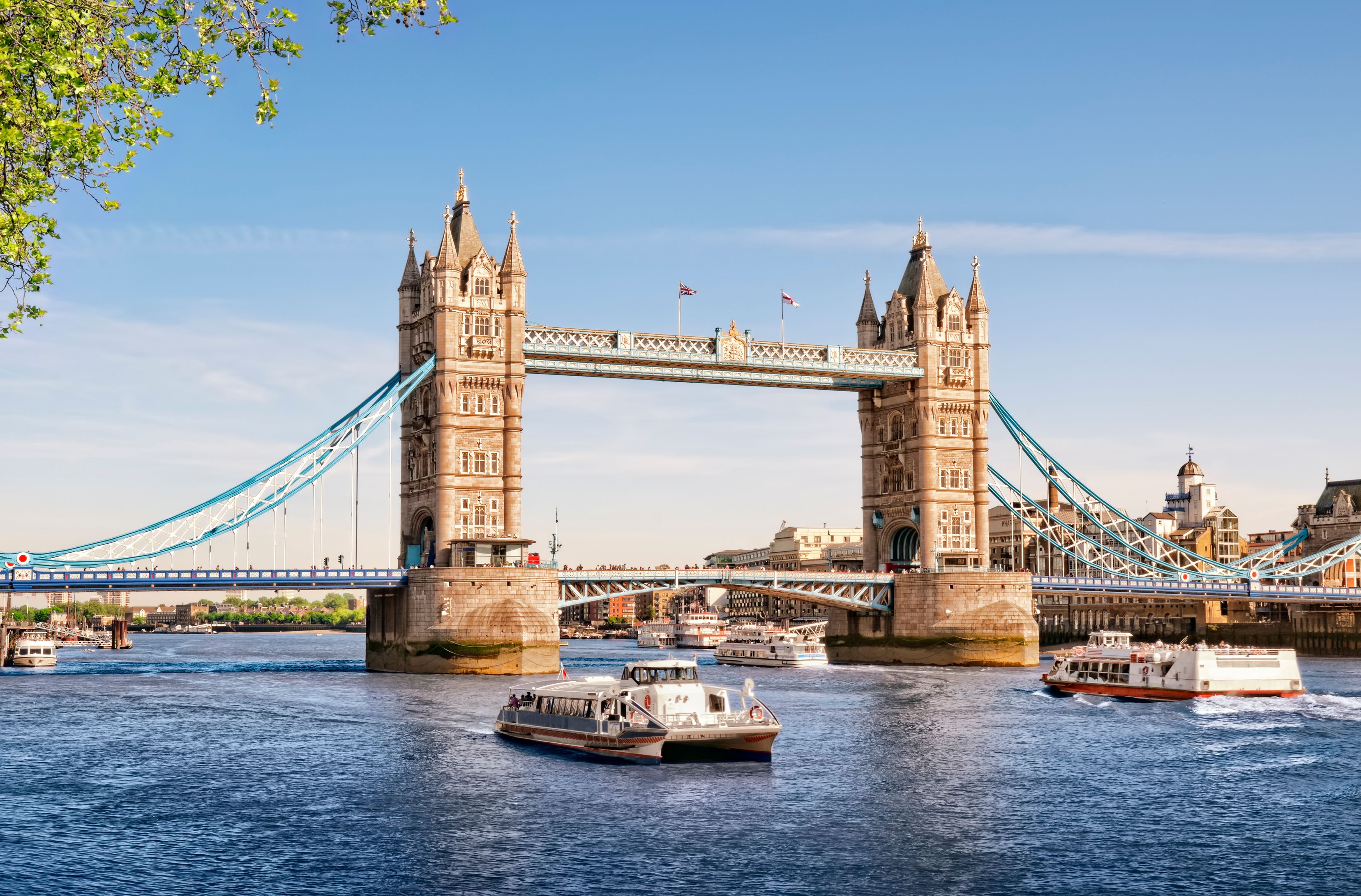 London - Tower Bridge - sunny