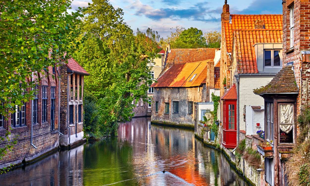 Bruges city breaks 2022 | City breaks in Belgium | Eurostar