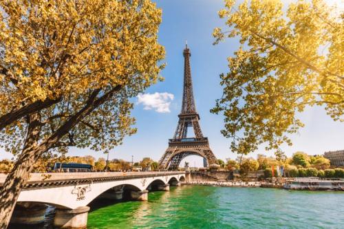 Paris - Eiffel Tower - Autumn