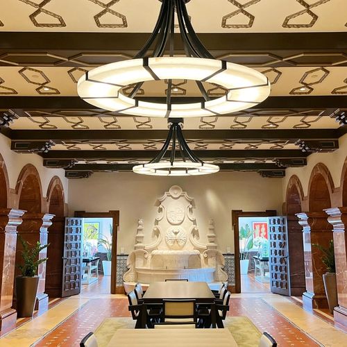 Four Seasons Hotel Lobby
