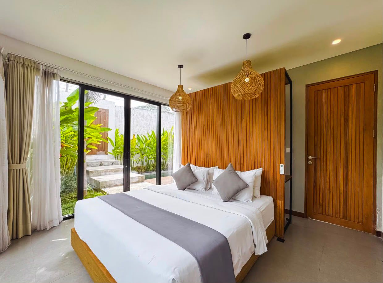 Bedroom detail with timber joinery