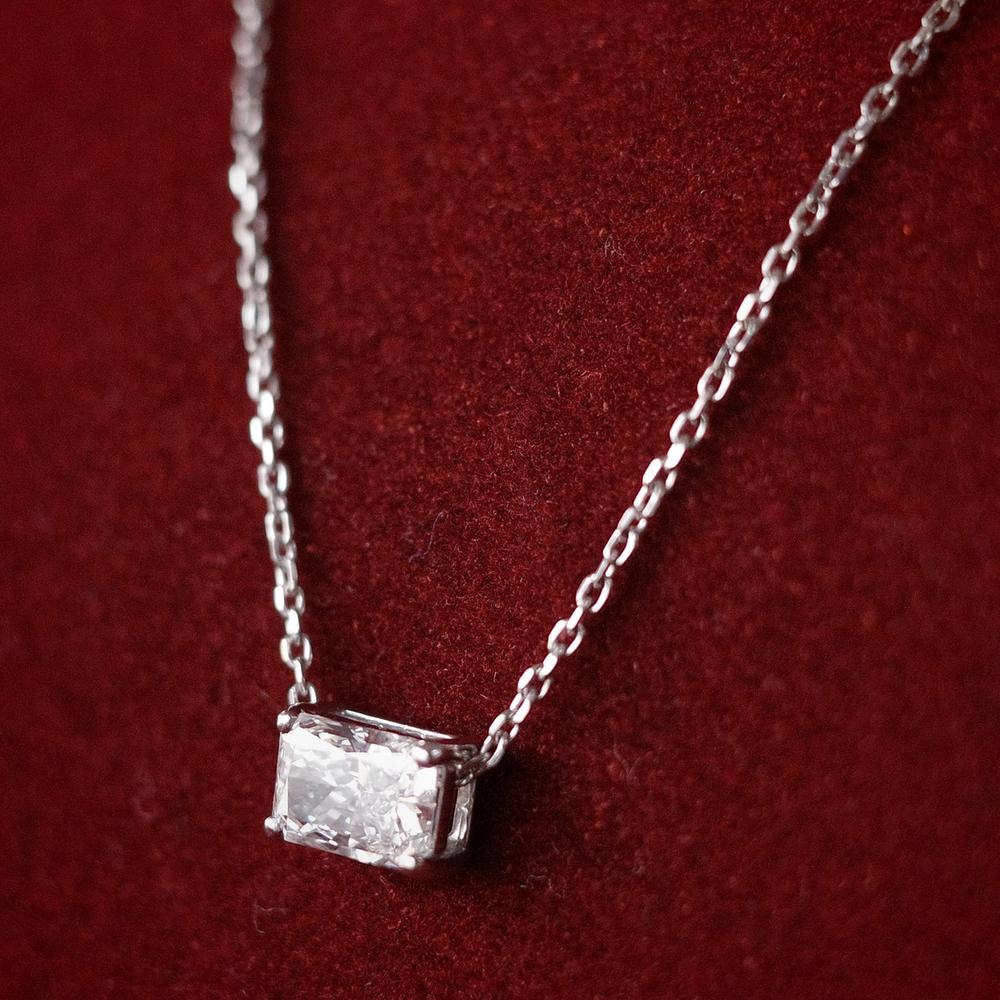 สร้อยคอ Radiant Cut Necklace 1ct