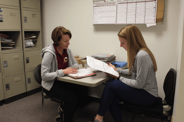 Advising Conversation.