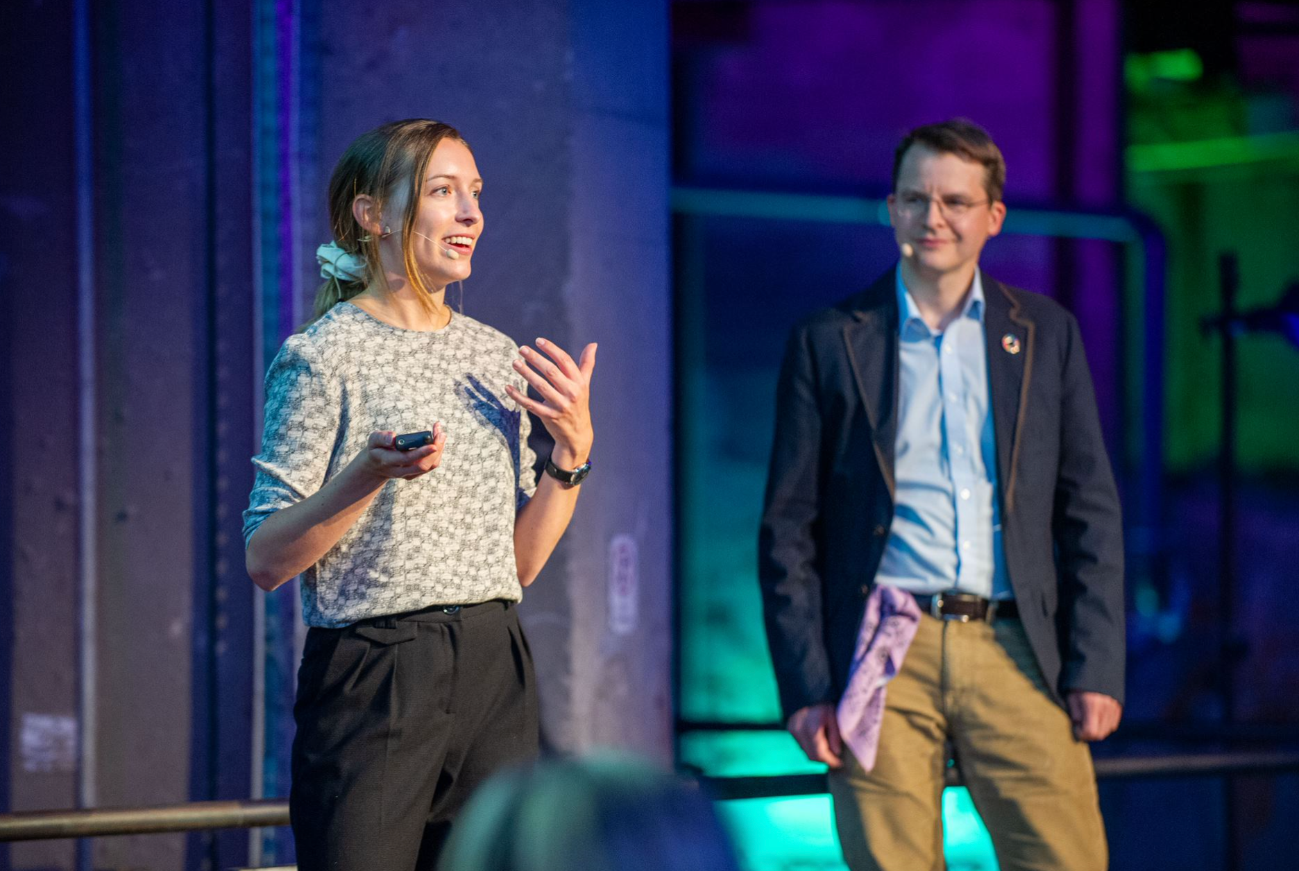 Reimagining sustainable mobility: Transforming the vehicle experience through solar and connected technology