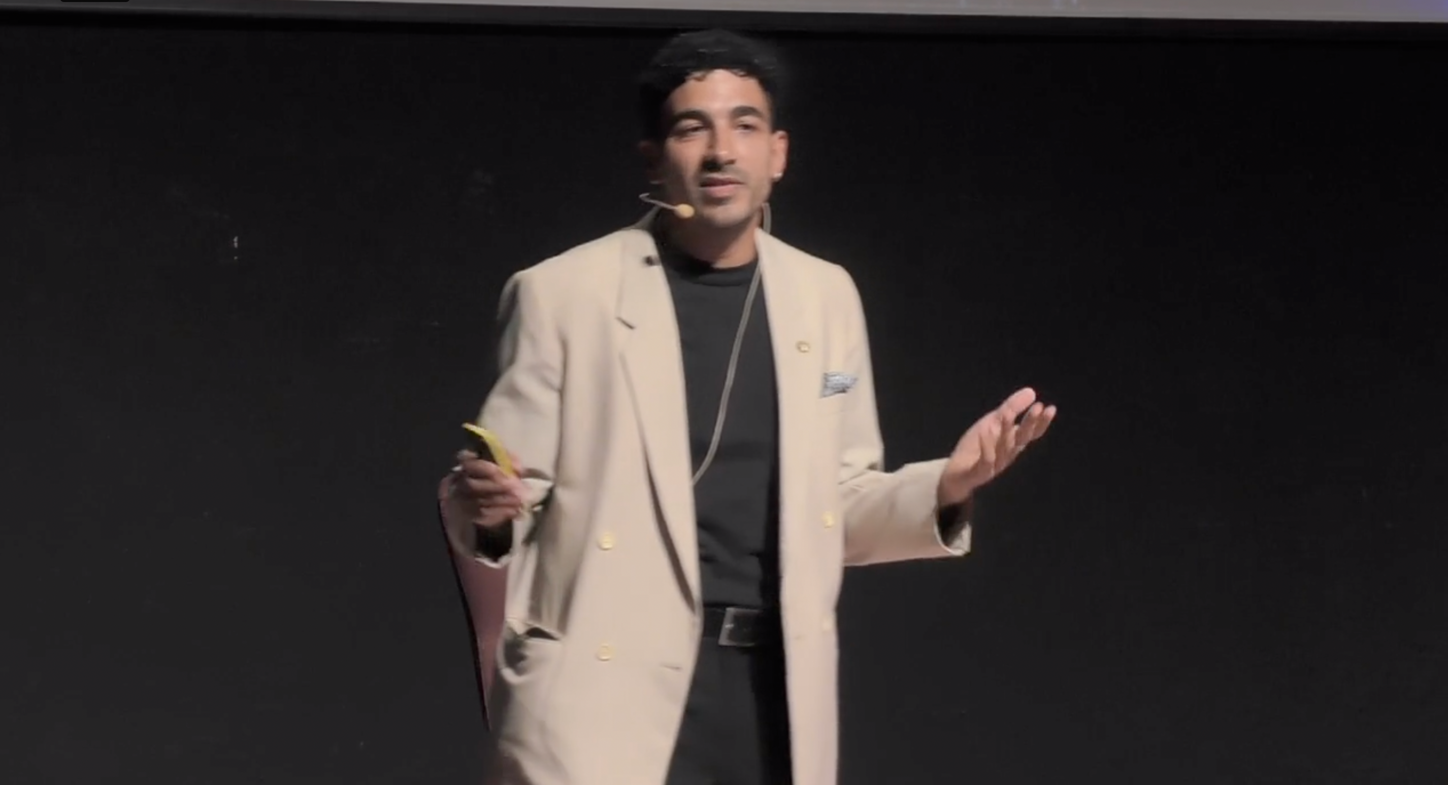 Growing Data Teams: An ongoing journey of mindshift