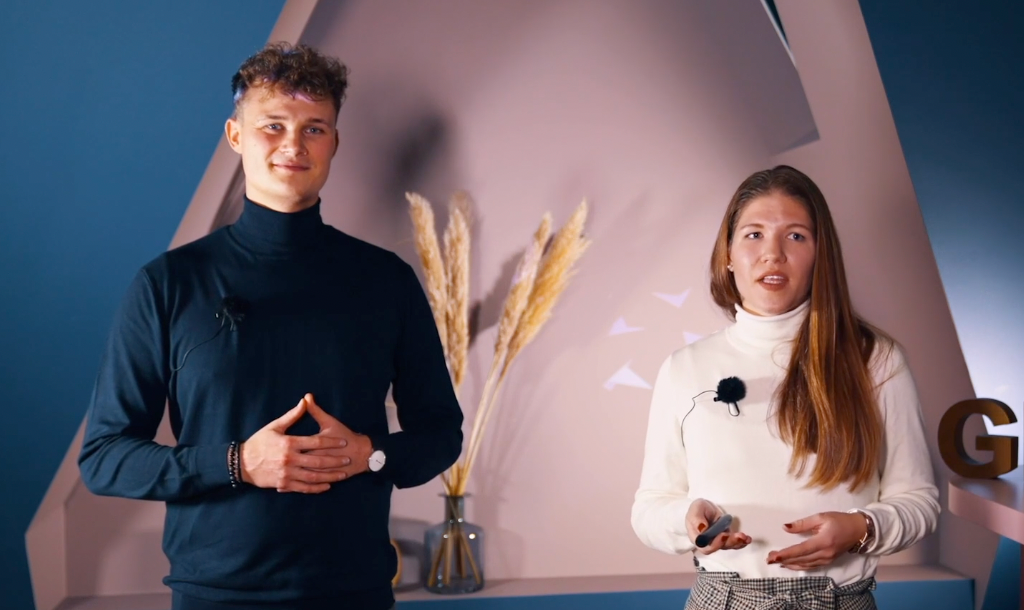 1+1 is not 3...it‘s 4! Defeating mathematics by coaching our consultant teams.