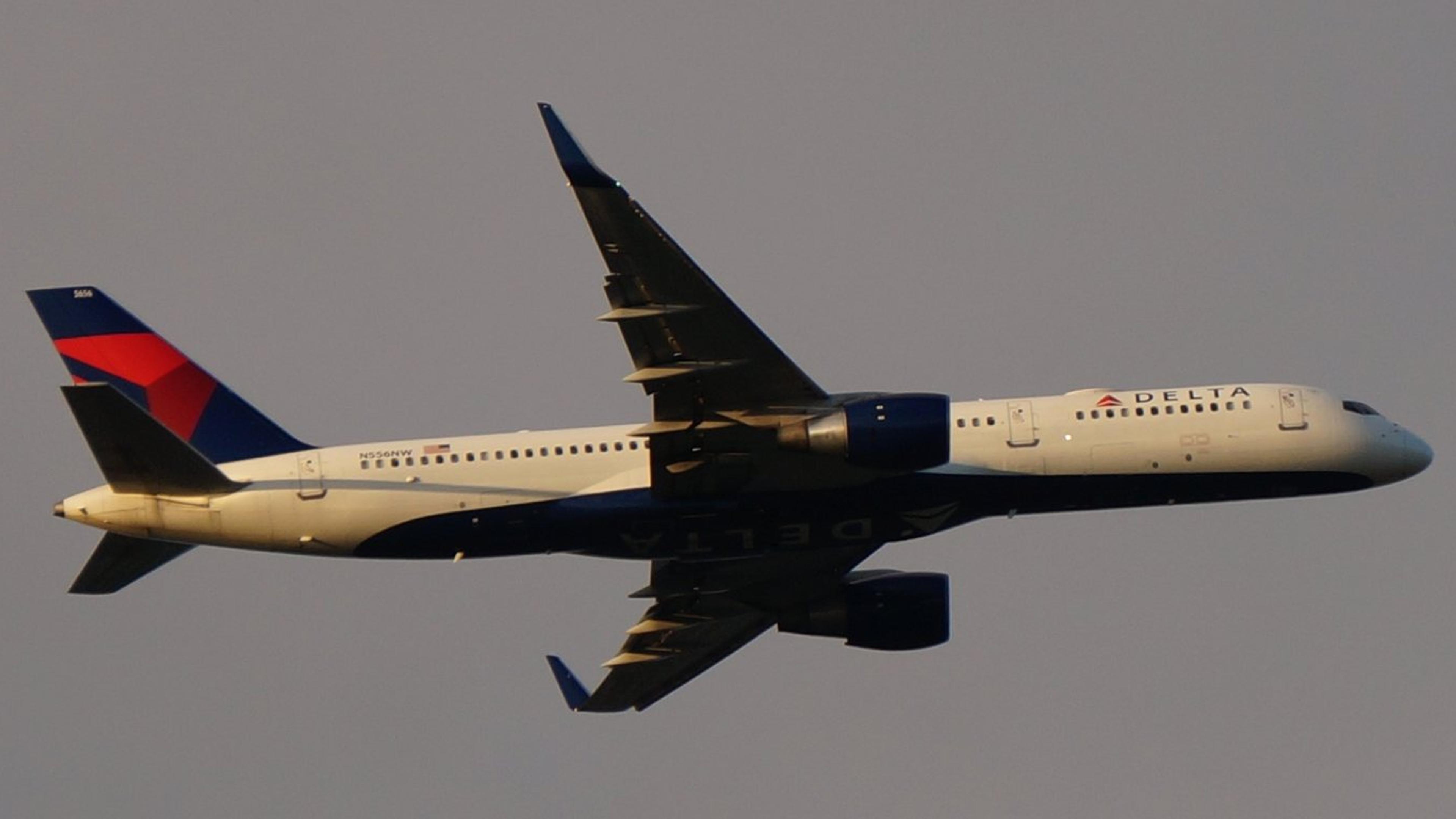 FLL domestic passenger traffic rises 3% in September