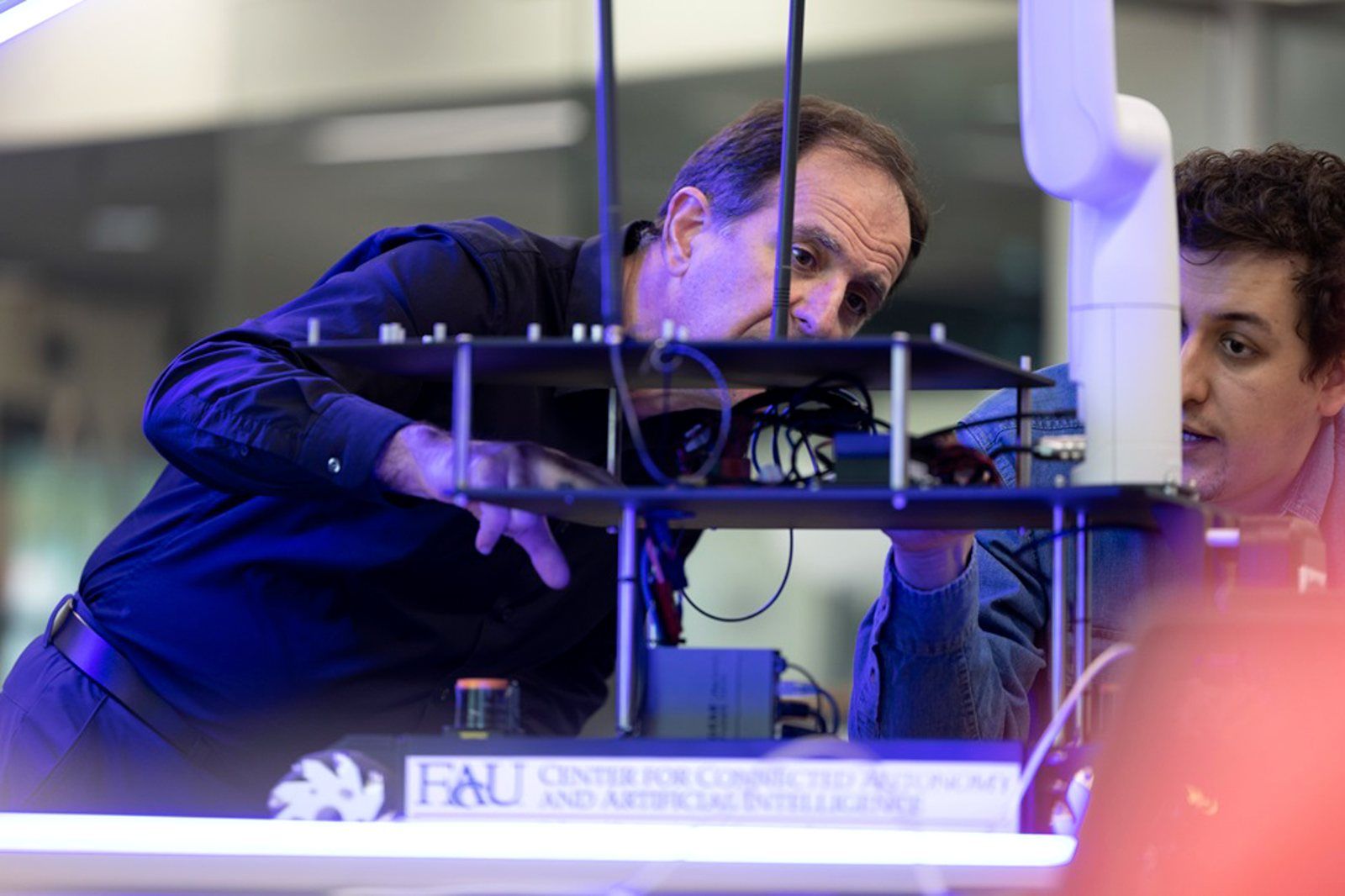 FAU says $500,000 NSF grant will build AI robotics training platform