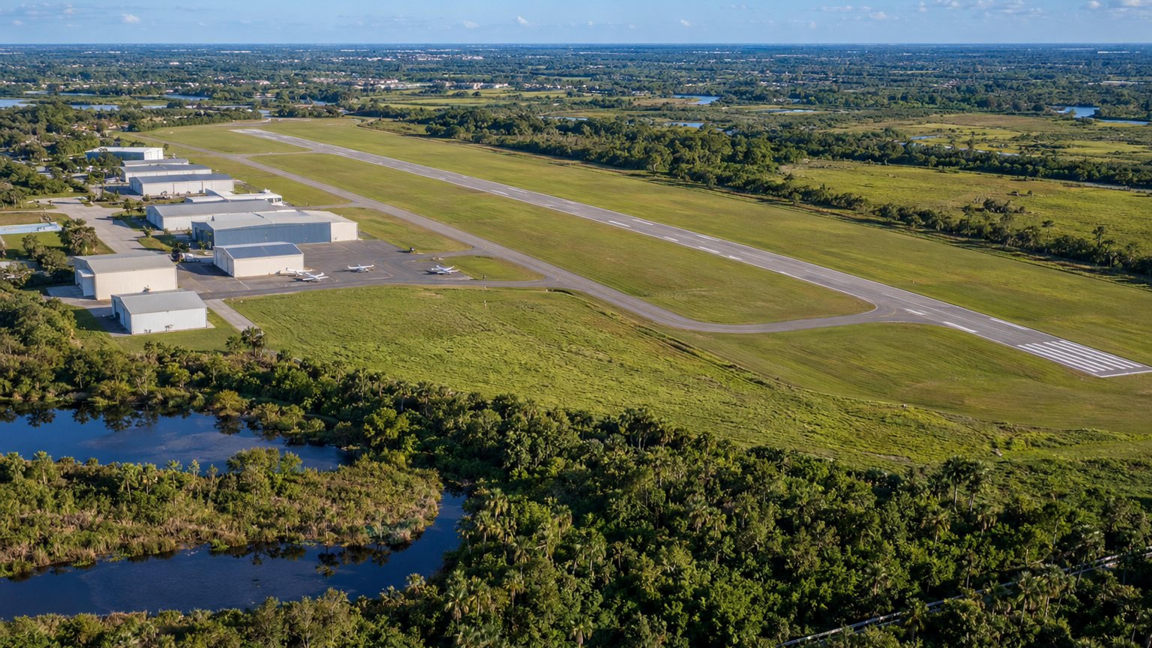 Palm Beach County opens North County Airport proposal to competing bids