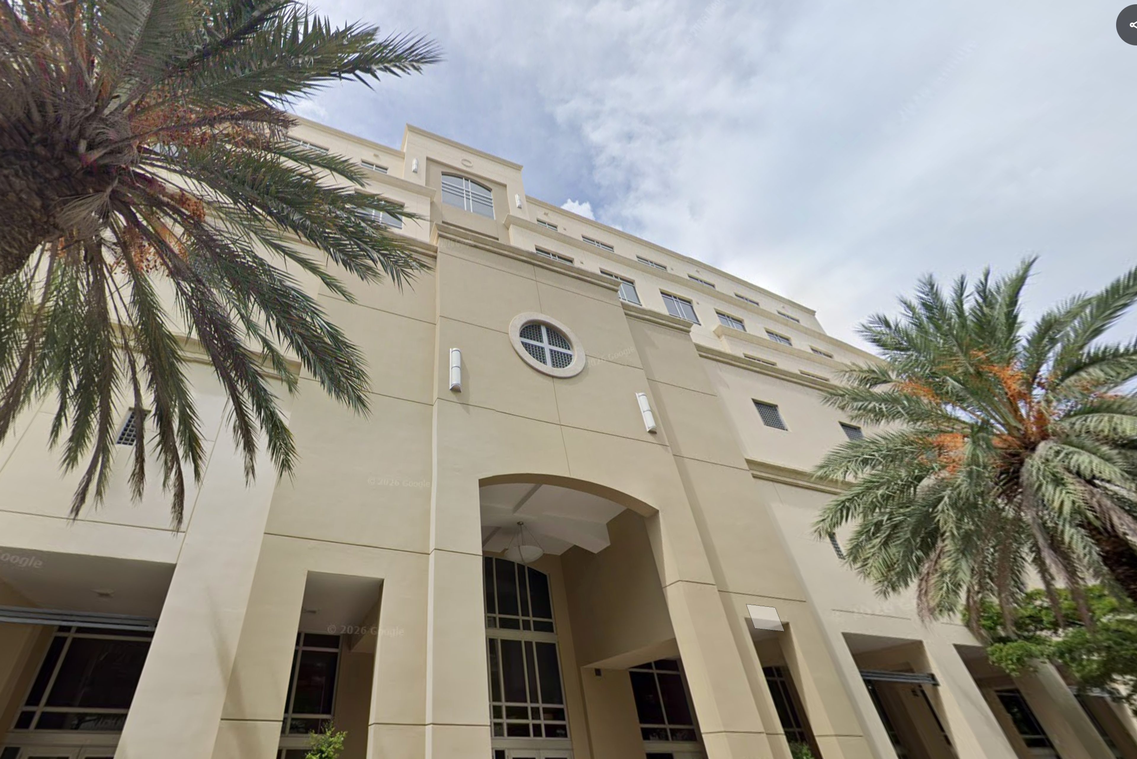 Luxcom Builders Secures $72M Bridge Financing Package