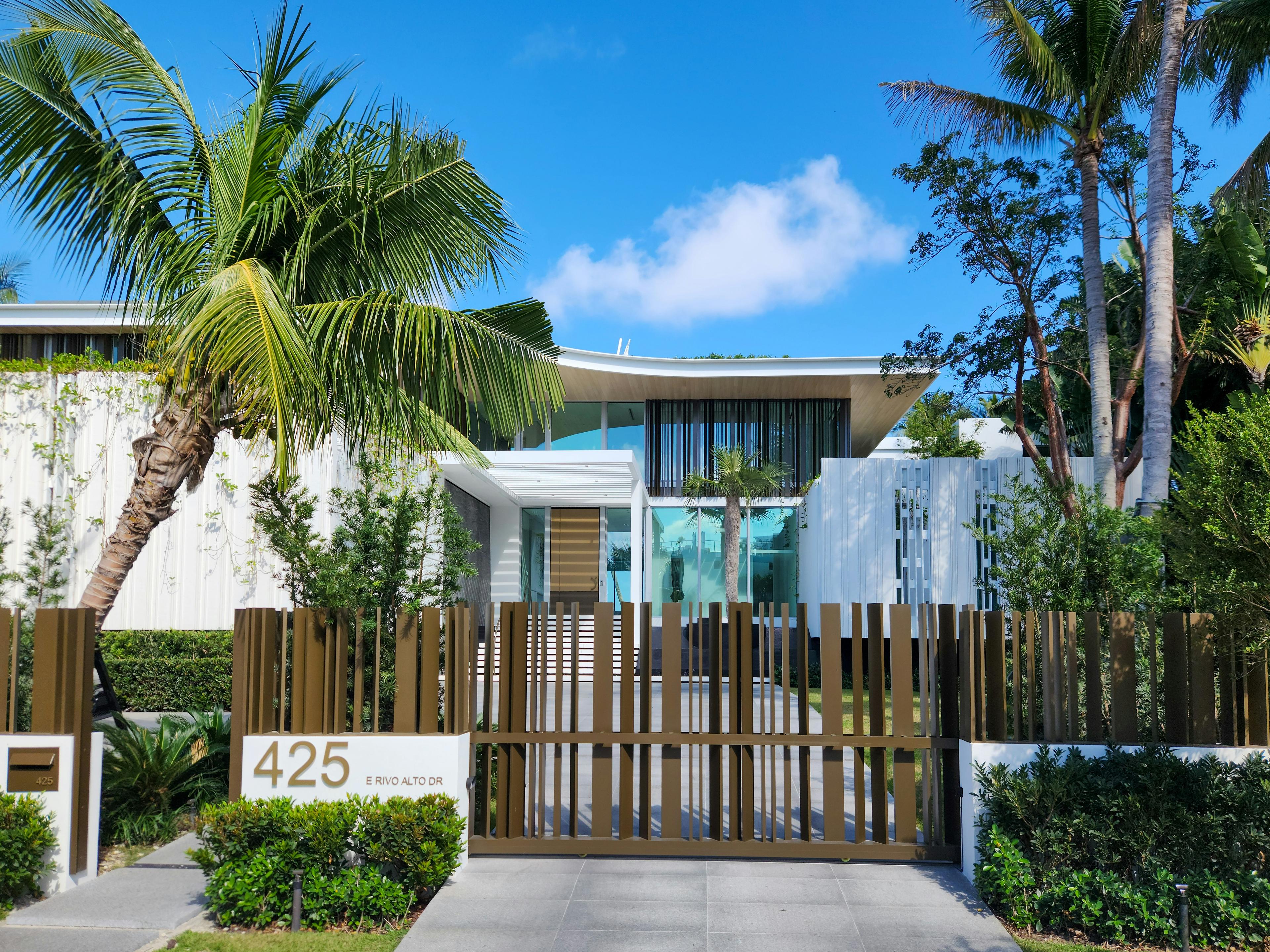 Palm Beach Luxury Sales Total $198M Weekly Volume