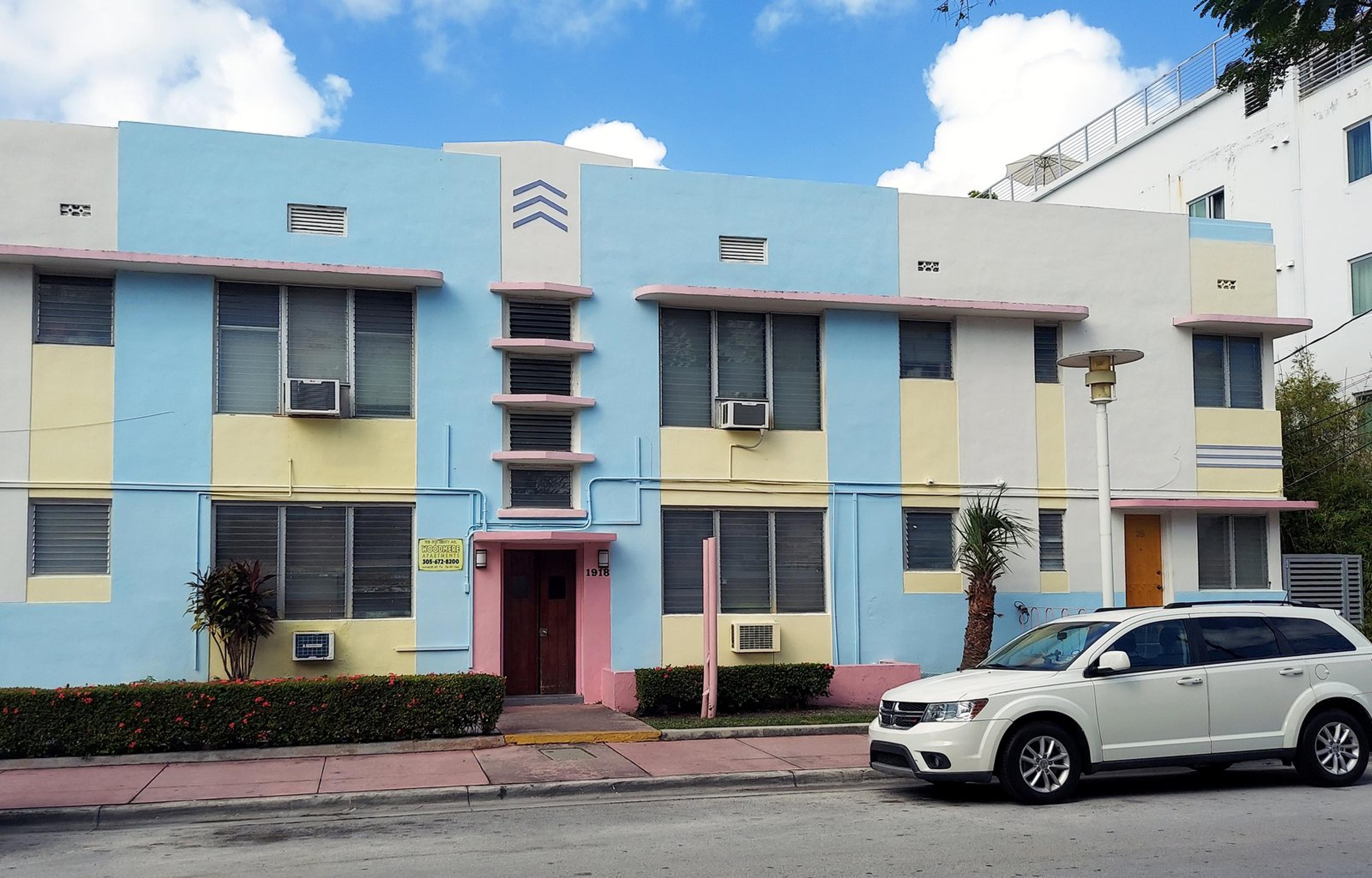South Florida’s $1M-plus home sales rise as September closings fall