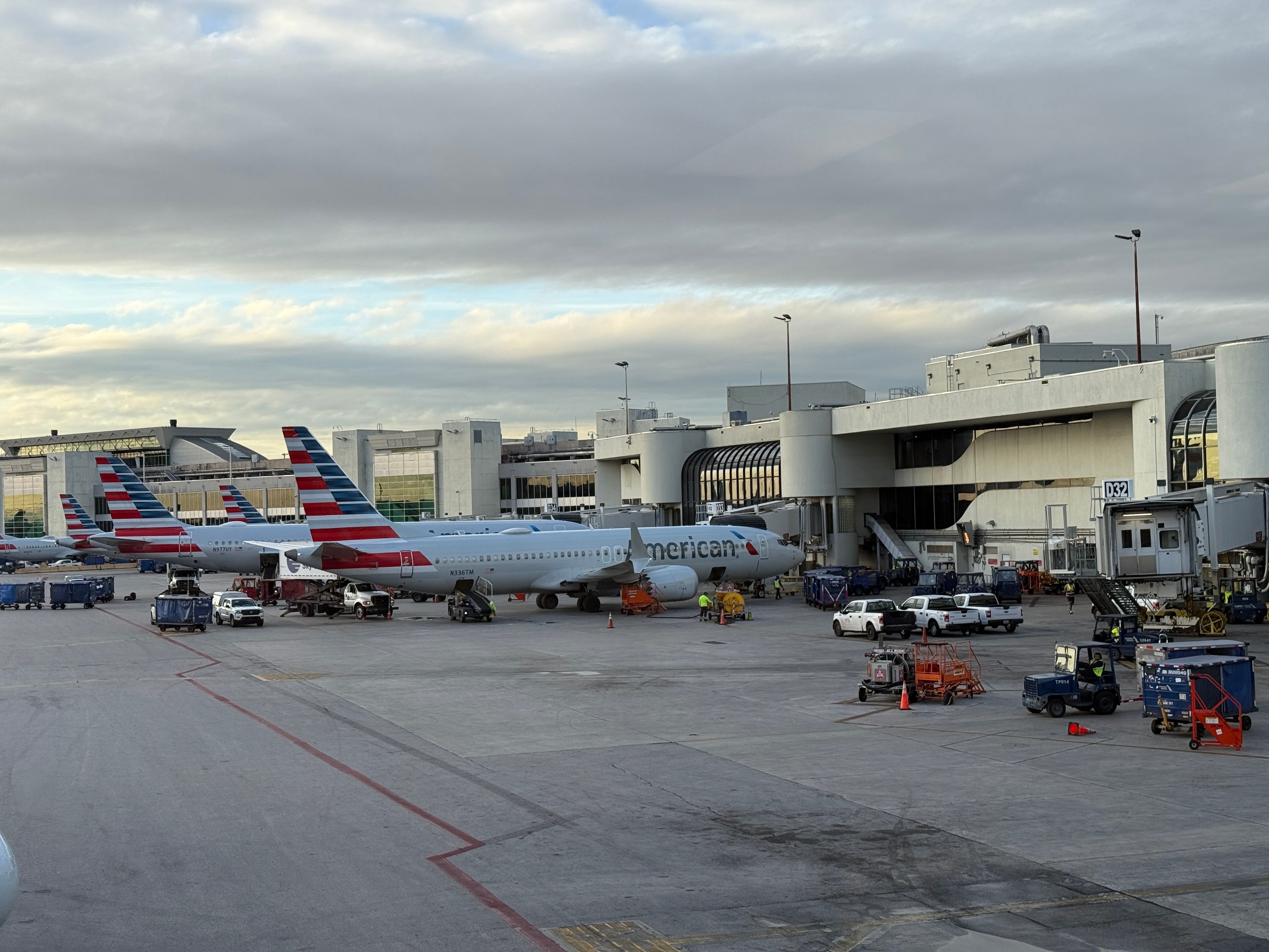American Airlines plans three weekly Miami flights to Barcelona, Venezuela