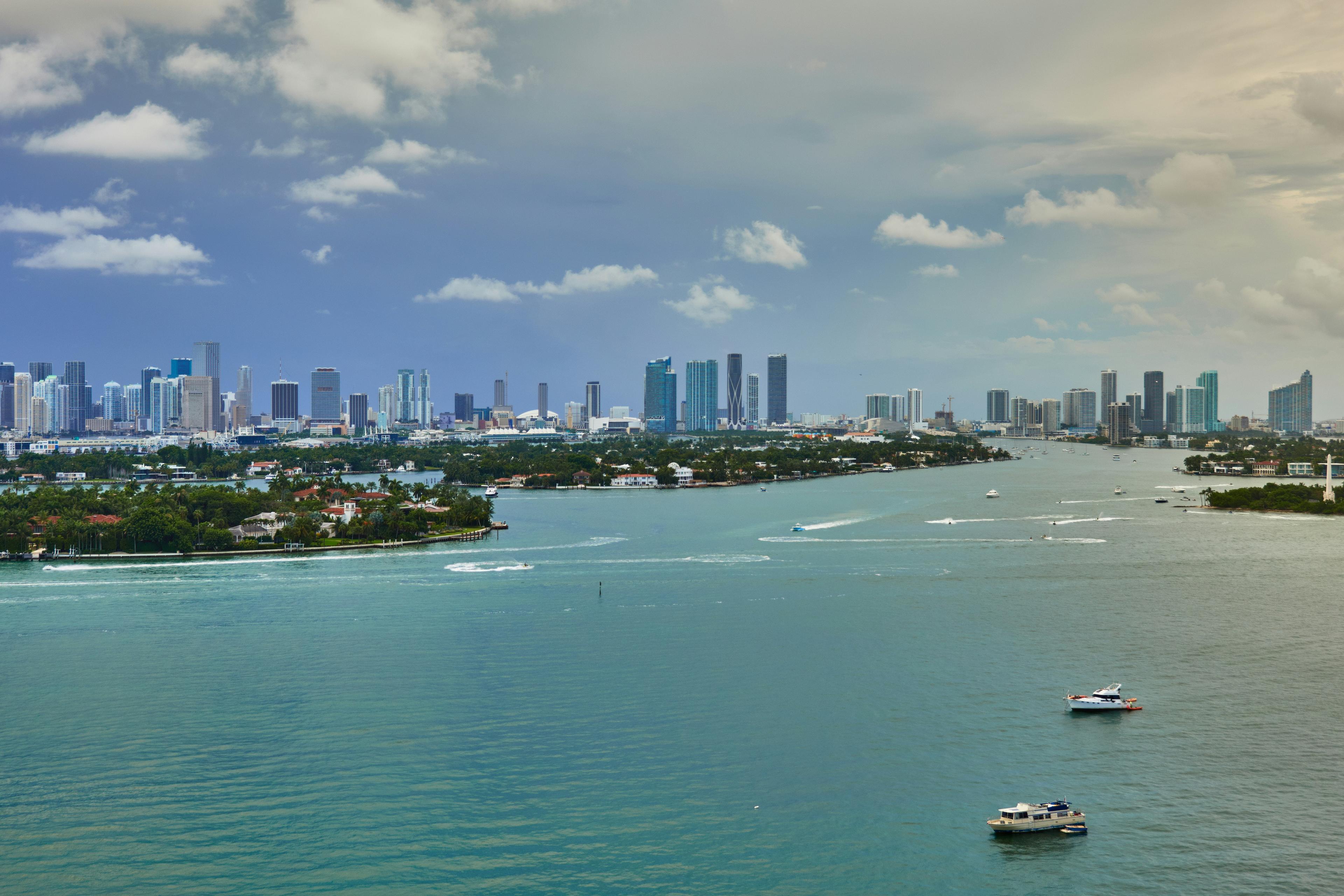 Miami Deploys Robotic Water Cleaners in Polluted Creek
