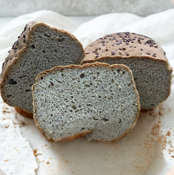 PAN CON QUINOA, CHIA Y SÉSAMO
