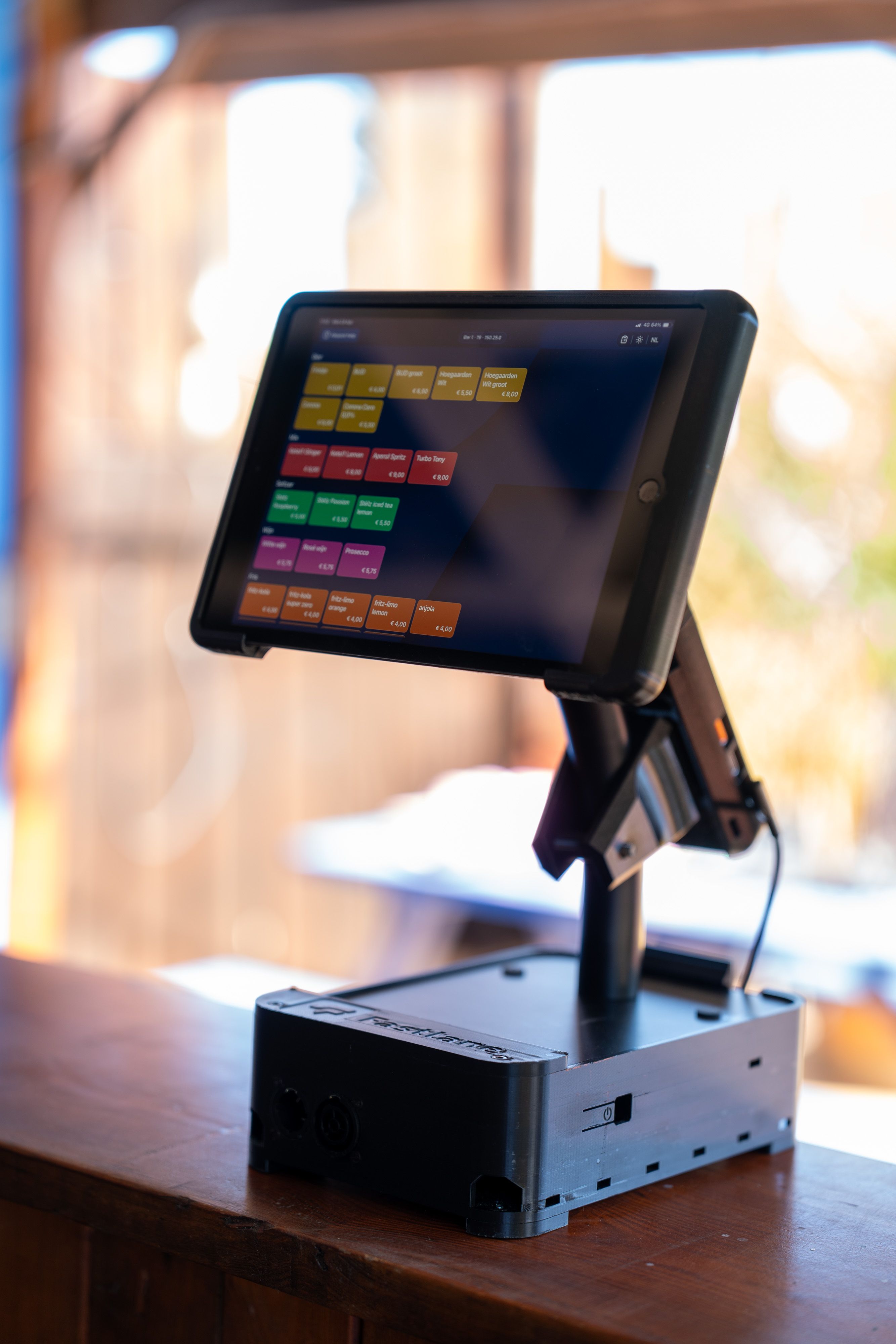 Cashless betaalterminal in actie
