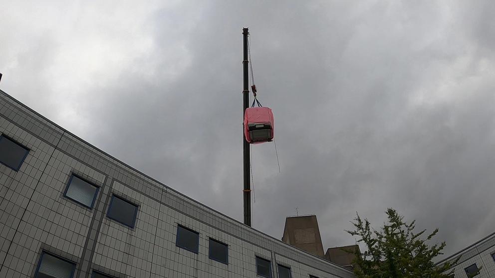 The scanner highnup on a crane