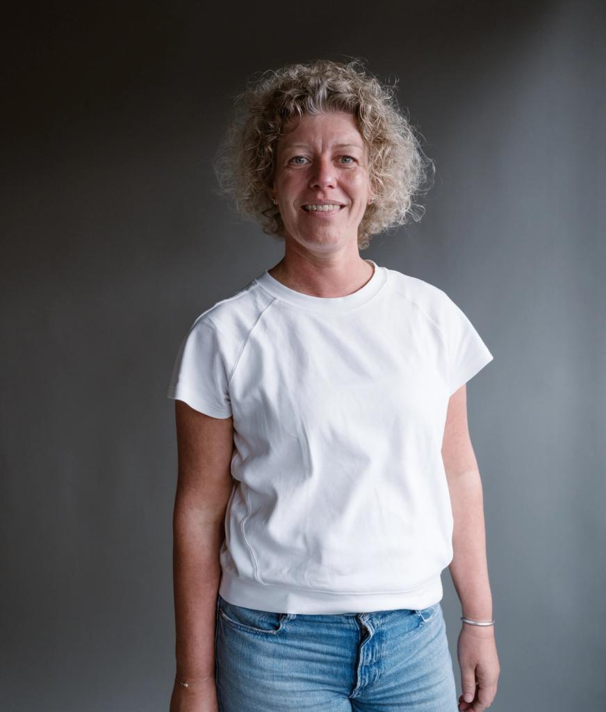 Astrid — Financieel & Administratief Medewerker bij De Tegelerij