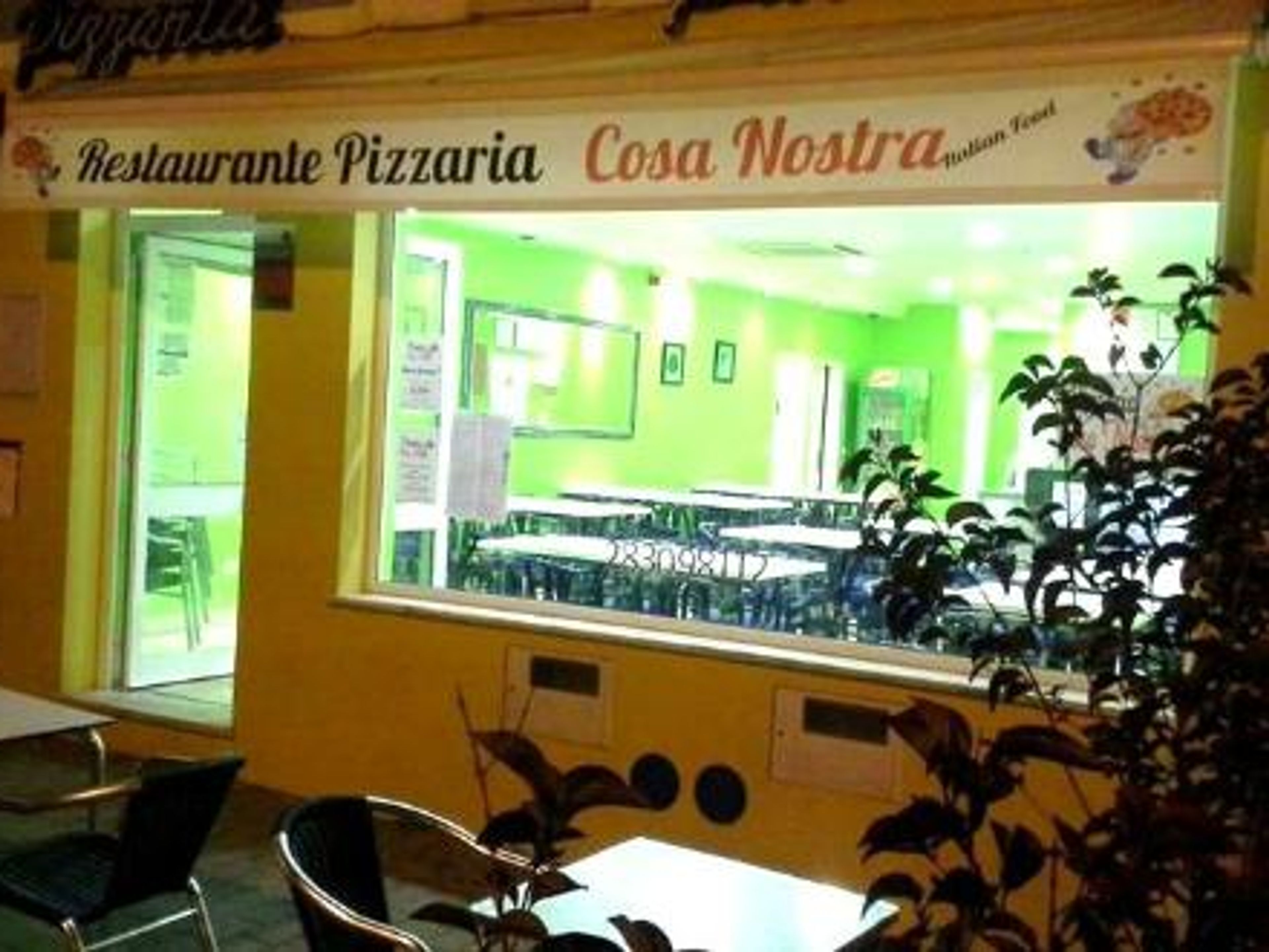 Pizzaria Cosa Nostra em Vila Nova de Milfontes