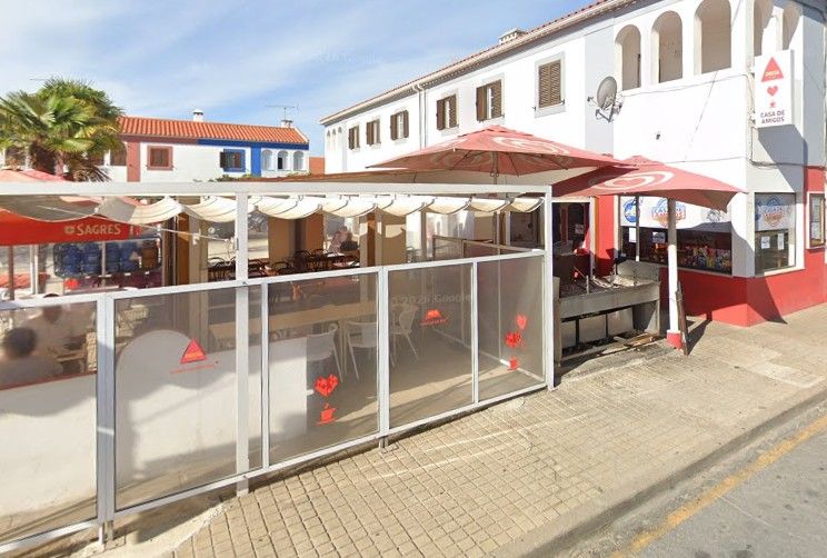 Casa do Benfica de Milfontes em Vila Nova de Milfontes