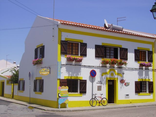 Casa Amarela em Vila Nova de Milfontes