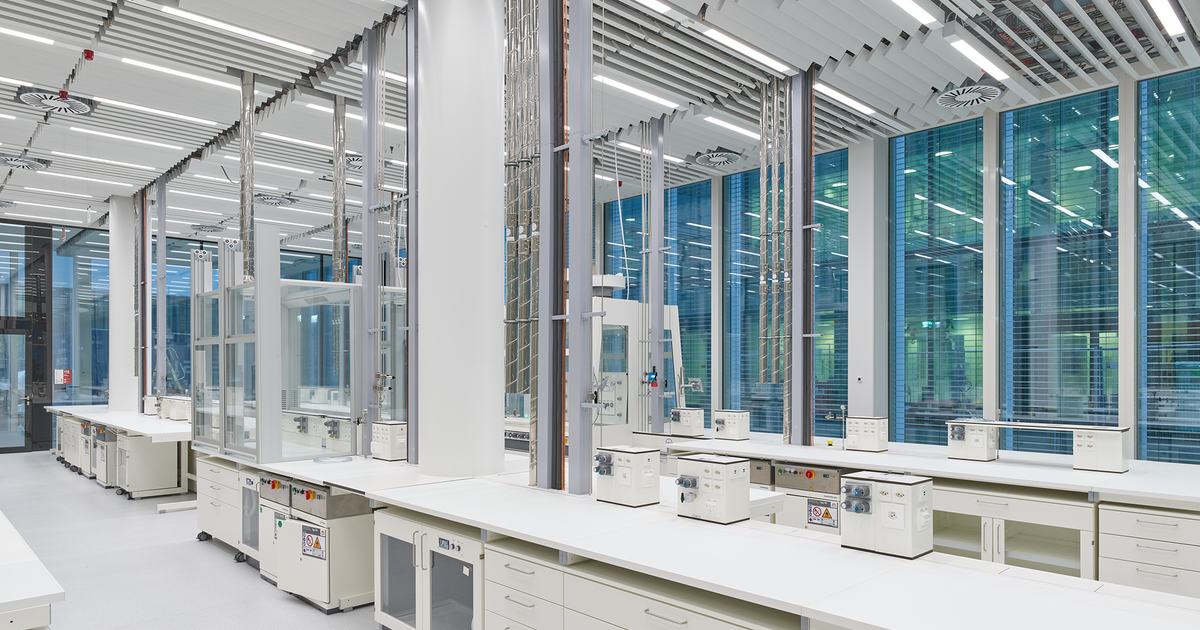 Null Hi Comprehensive Guide to High-Purity Gas Control | GCE Speciality Gases