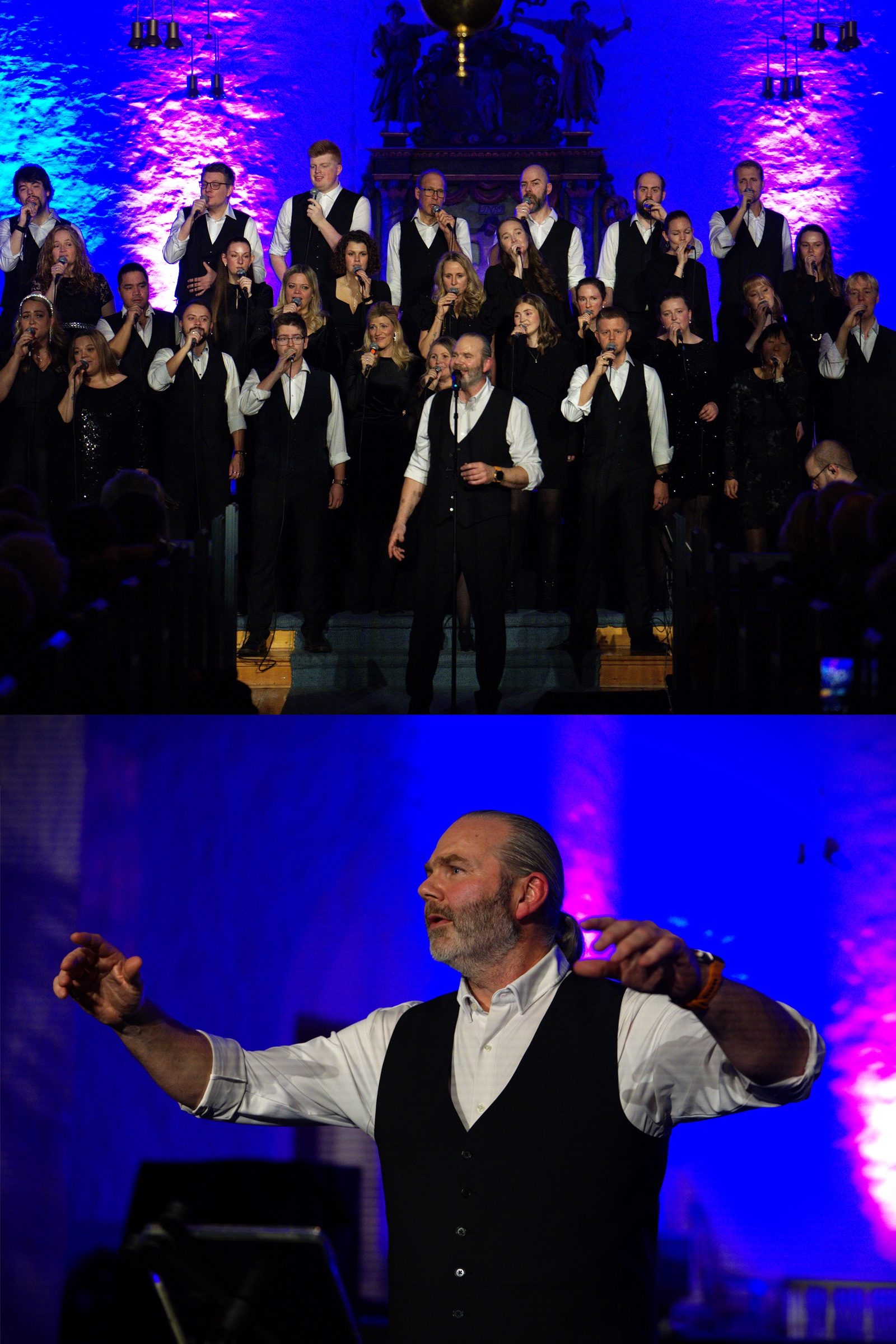 Sanger i The Real Choir under en sceneopptreden