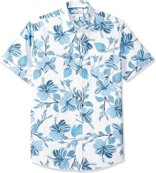 Camisa blanca floreada con detalles azul cielo