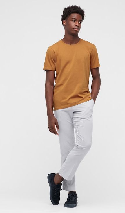 Un outfit Homewear, cortesía de Uniqlo.