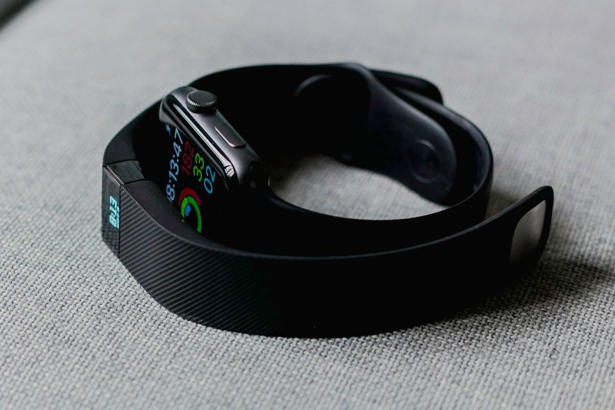 Masa Depan Smartwatch Kesehatan: Sensor Glukosa Non-Invasif dan Deteksi Dini Tekanan Darah