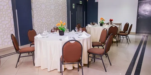 Imagen de Salón Almagro #1