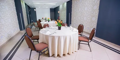 Imagen de Salón Almagro #0