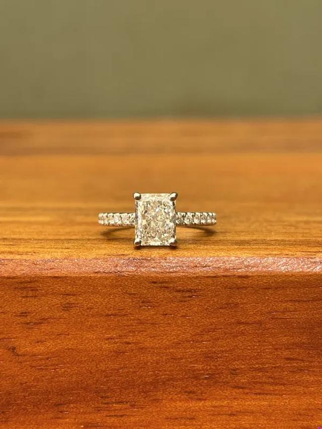 Engagement Ring No. 14, LM Gems