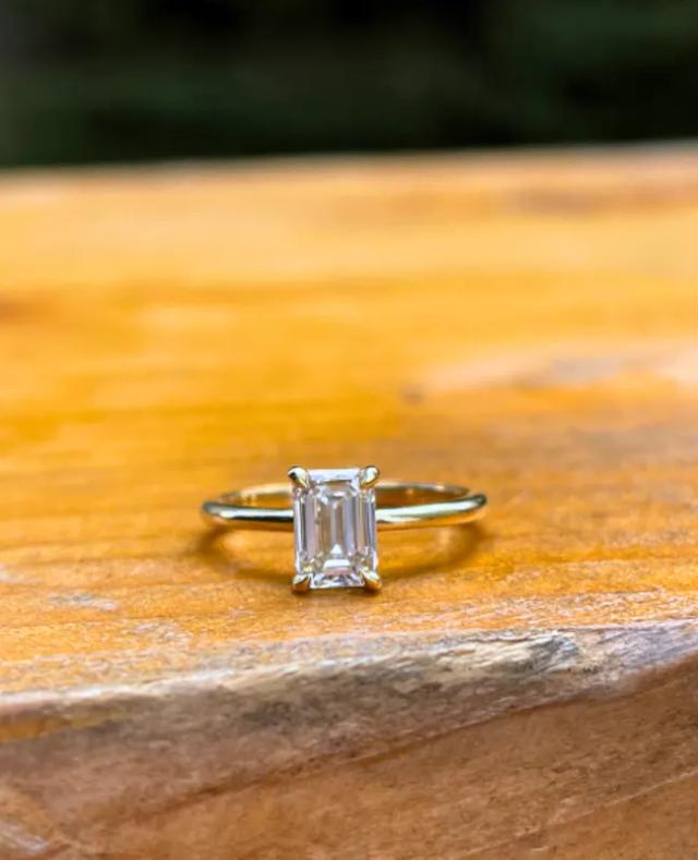 Engagement Ring No. 22, LM Gems