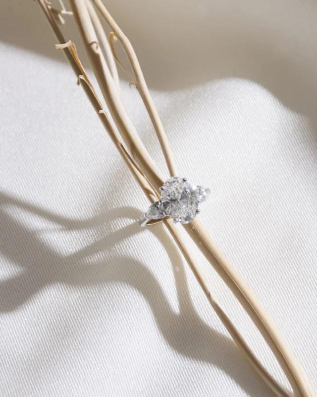 Engagement Ring No. 26, LM Gems