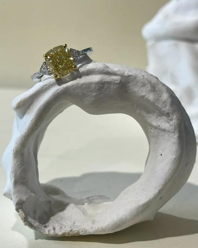 Engagement Ring No. 30, LM Gems
