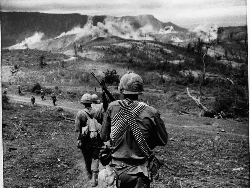 U.S. troops surveying the battlefield near Khe Sanh