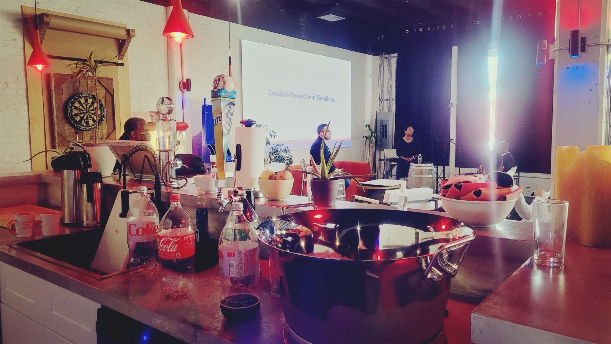 Presentation from the bar