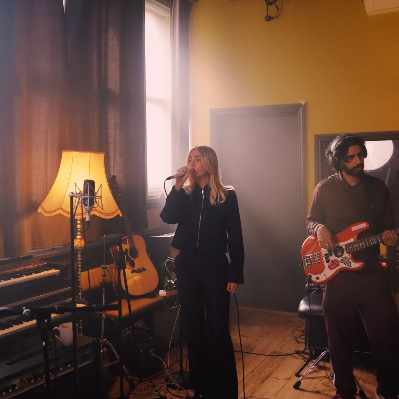 Jennifer Stewart - Self Sabotage (Live at The Crypt)