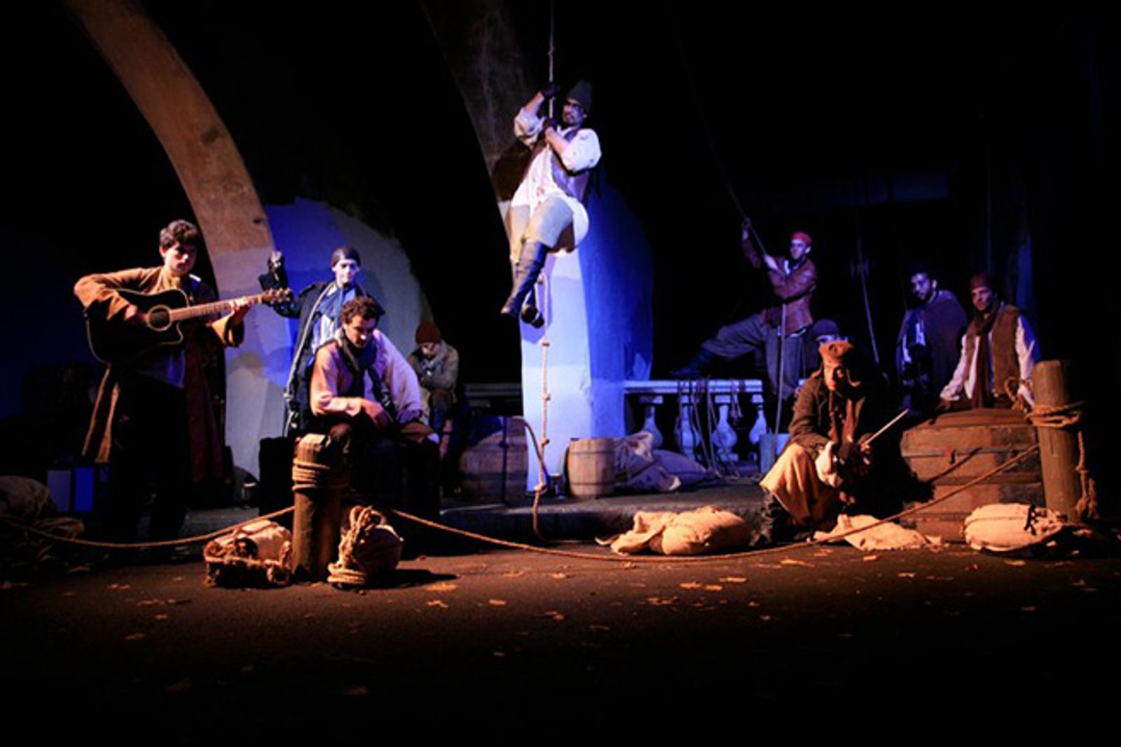 Production photo from Thunderbolt (2009)