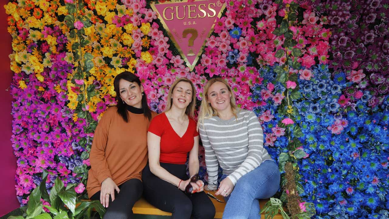 Guess — foto 8